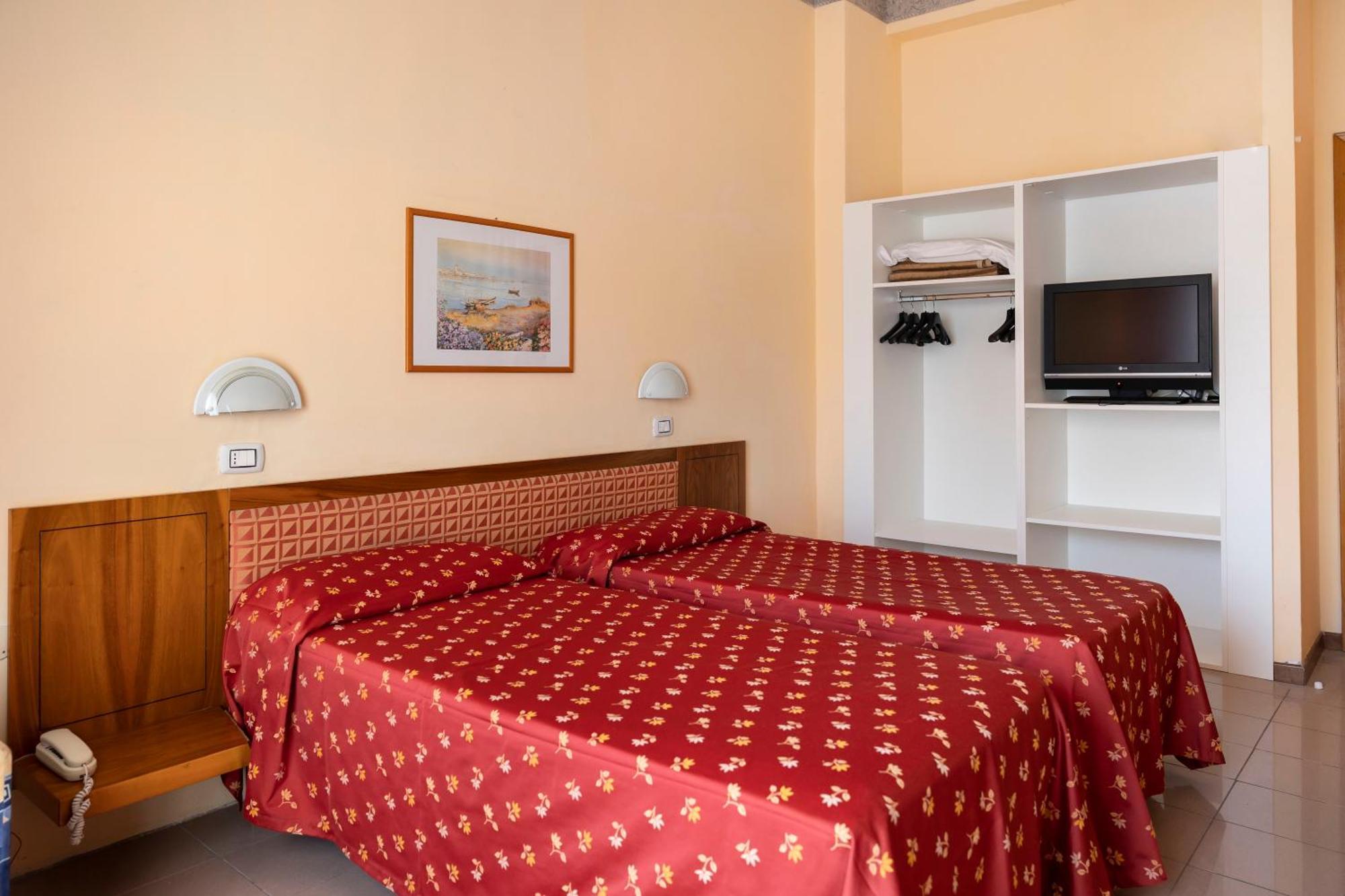 Hotel Villa Margherita Ladispoli Habitación foto